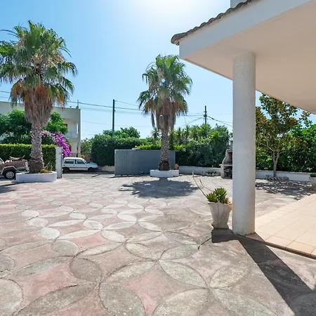 Altavilla With Pool וילה *