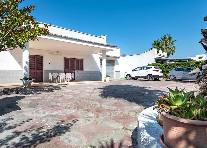 Willa Altavilla With Pool Ceglie Messapica